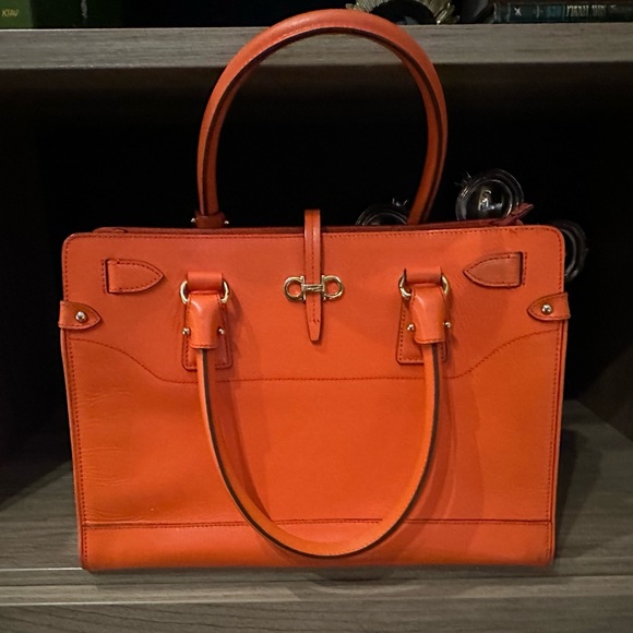 Salvatore Ferragamo Orange Box Leather Top Handle Bag. In very good condition. - Picture 3 of 14